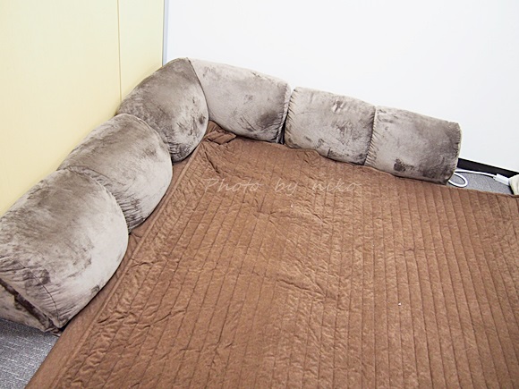 bellemaison-corner-cushion (3)